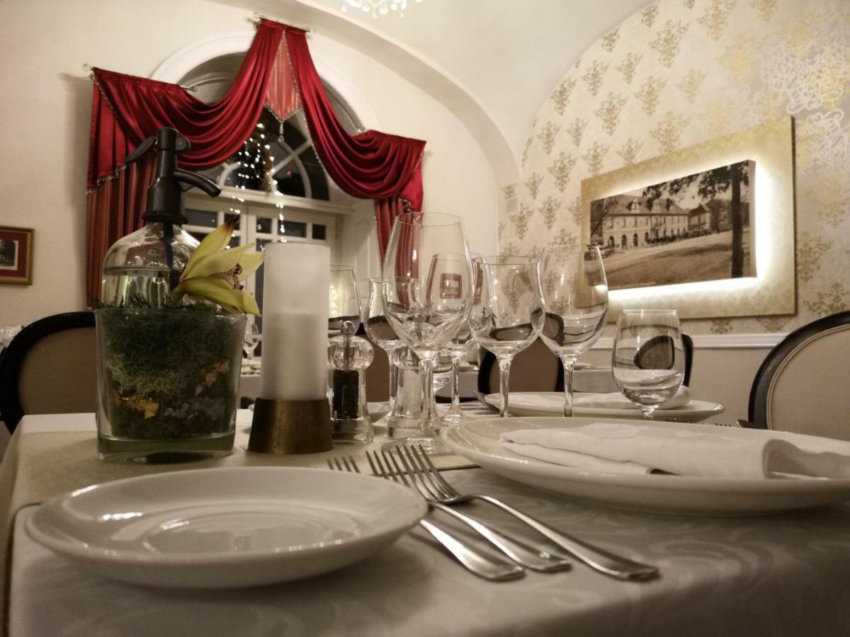 Hotel Kristaly Imperial تاتا المظهر الخارجي الصورة